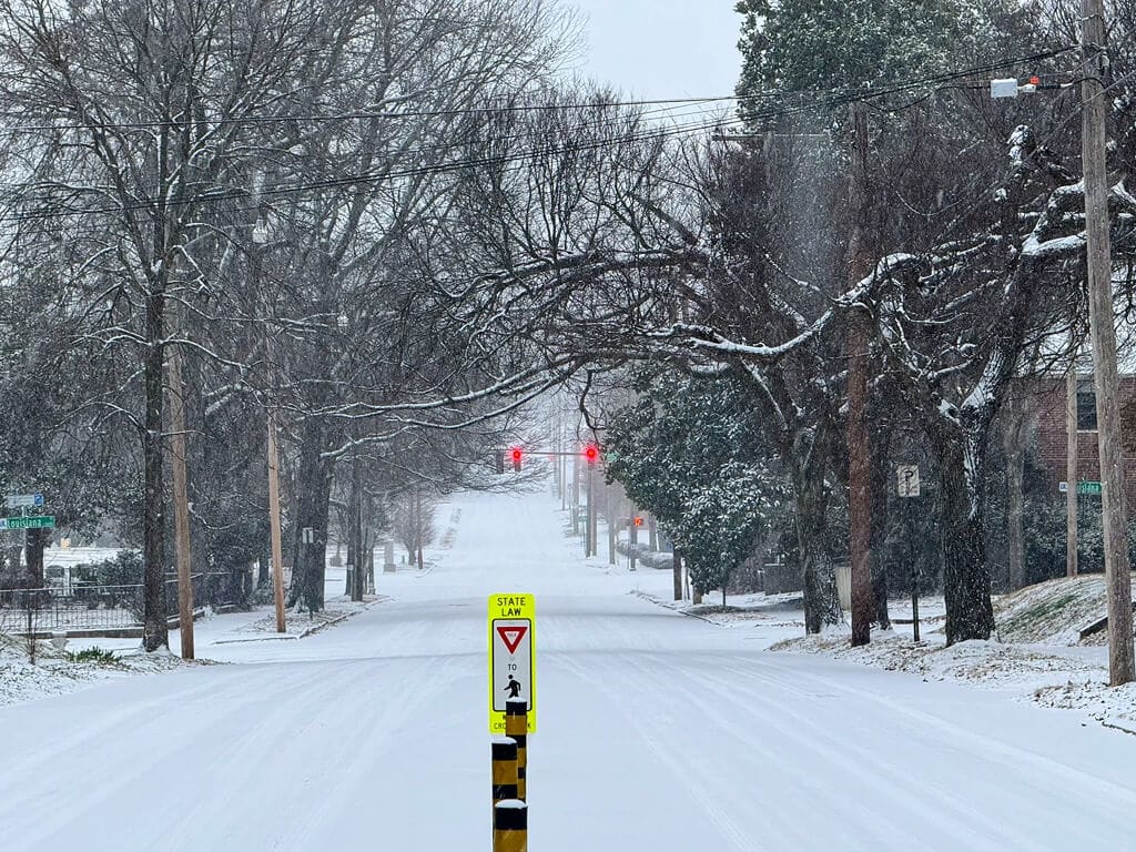 With Ice and Snow Forecast, Arkansas Prepares for a Difficult Weekend