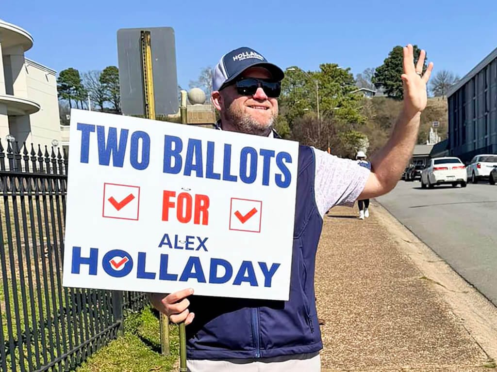 After Years in Retreat, Arkansas Democrats See a Flicker of Momentum