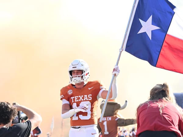 Arkansas Falters After Halftime Again in 52-37 Loss to No. 17 Texas