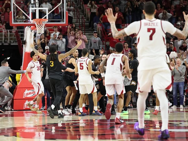 Arkansas Outlasts Winthrop in High Drama Finish Marked by Clutch Shots and a Mid Court Scrum