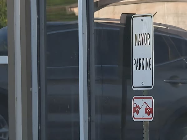 In Mayflower, a New Mayor Steps In as a Community Seeks Clarity